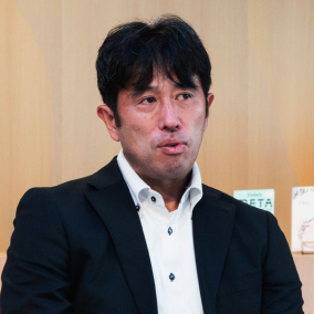 深町幸士朗 氏
