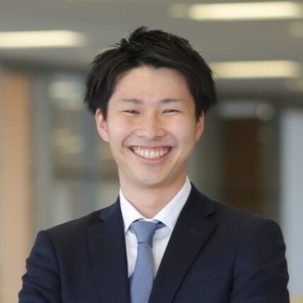 藤巻 伍 氏