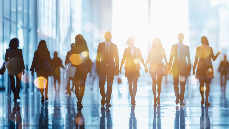 富士通はいかにジョブ型人事制度を企業変革のドライバーとして位置づけたか（1）―経営層・人事・社員が明かす現場変革の実態―<br>第1回（前編）：経営層と現場社員が語る！ジョブ型人事制度導入の光と影